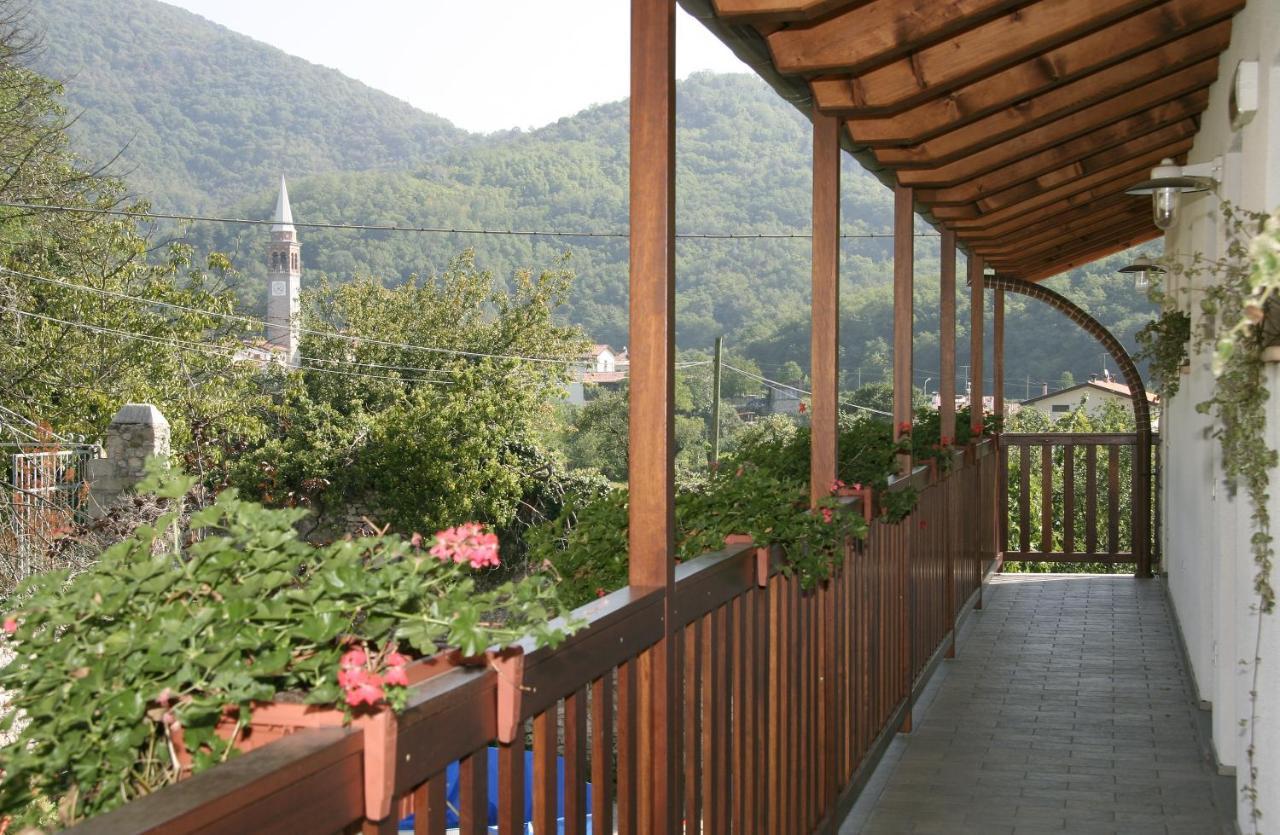 Borgo Di Corte - Alloggio Agrituristico Prestento Exterior foto